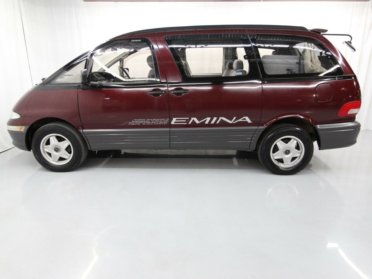 1993 Red Toyota Estima Van