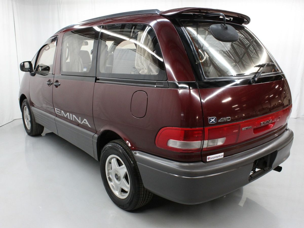 1993 Red Toyota Estima Van
