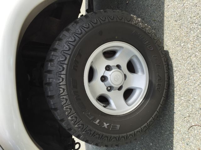 1993 Gold Toyota Land Cruiser SUV