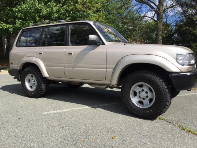 1993 Gold Toyota Land Cruiser SUV