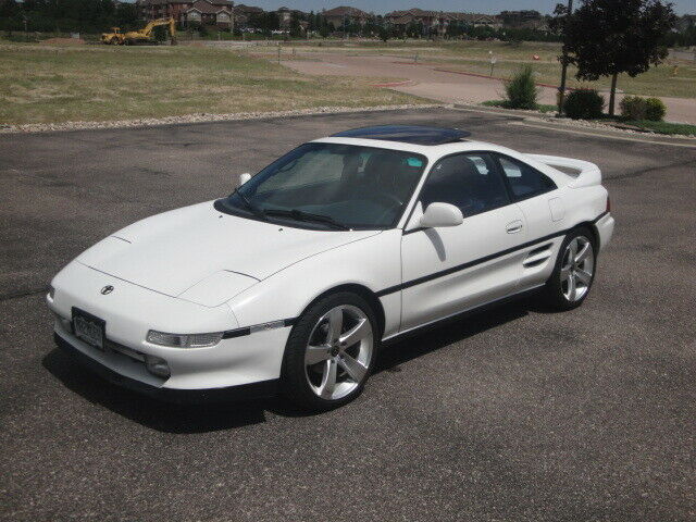 1993 White Toyota MR2 Coupe