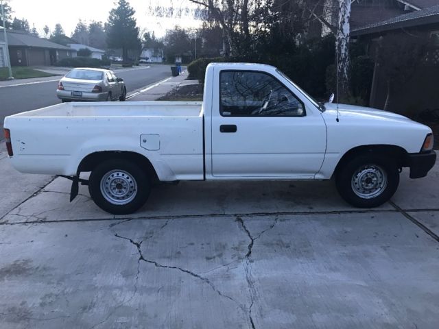 1993 White Toyota Pickup Standard Cab Pickup