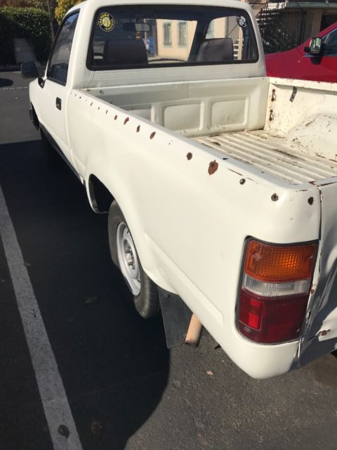 1993 White Toyota Pickup Standard Cab Pickup