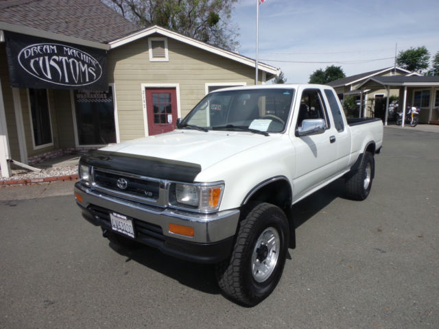 1993 WHITE Toyota SR5 PICK UP Extended Cab Pickup
