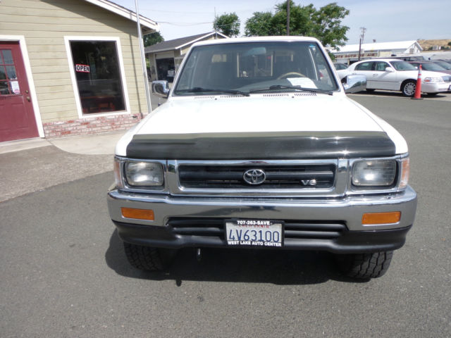 1993 WHITE Toyota SR5 PICK UP Extended Cab Pickup