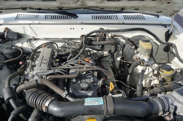 1993 White Toyota Pickup Standard Cab Pickup