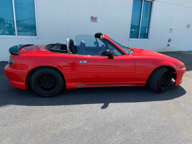 1993 Red Mazda MX-5 Miata Convertible