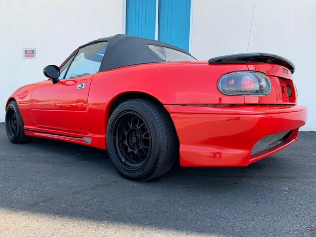 1993 Red Mazda MX-5 Miata Convertible