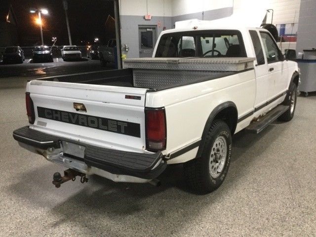 1993 Red Chevrolet S-10 Pickup Truck