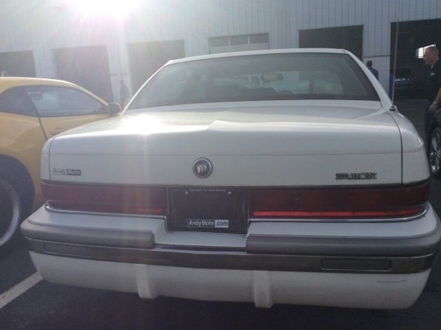 1993 White Buick Roadmaster Sedan