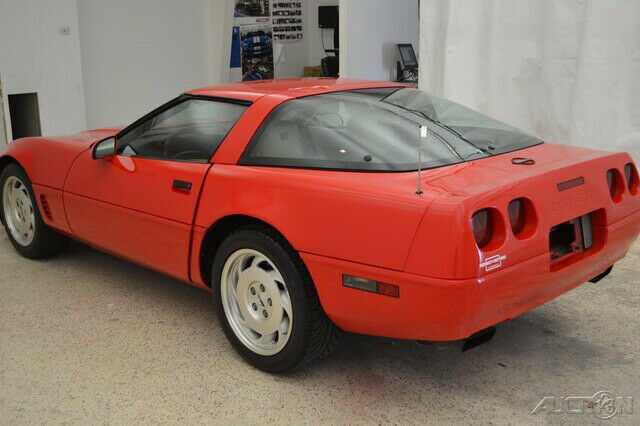 1993 Red Chevrolet Corvette Hatchback
