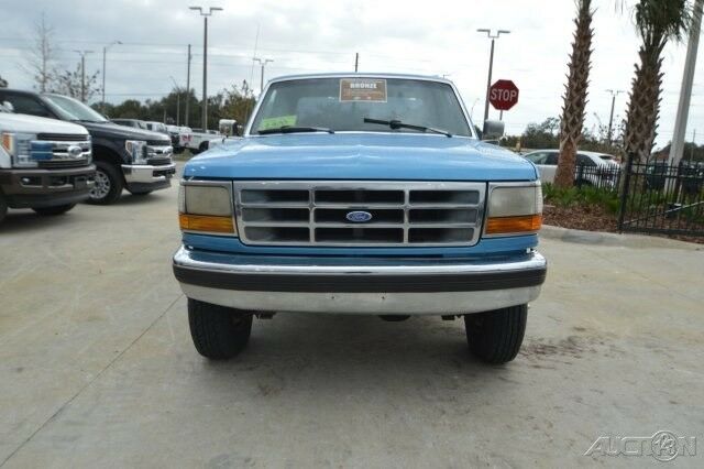 1993 Green Ford F-250 Pickup Truck