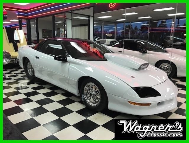 1993 White Chevrolet Camaro