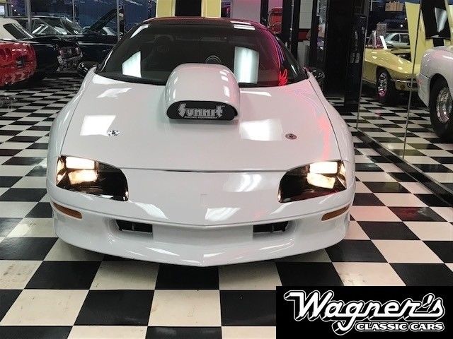 1993 White Chevrolet Camaro