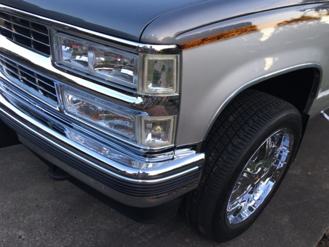 1993 SILVER/CHARCOAL W/ORANGE Chevrolet C/K Pickup 1500 Extended Cab Pickup