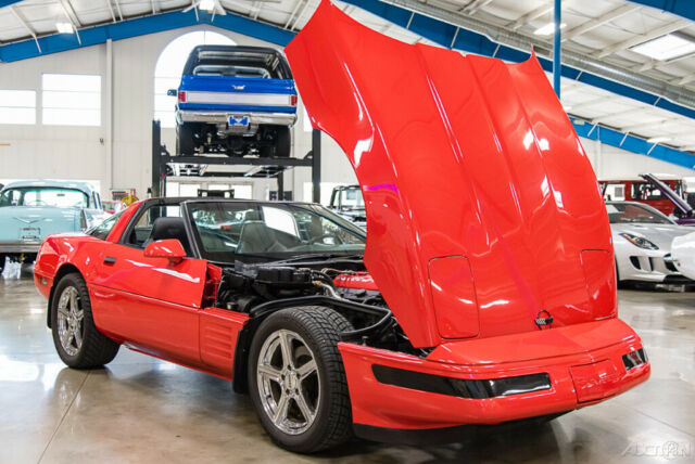 1994 Red Chevrolet Corvette Coupe
