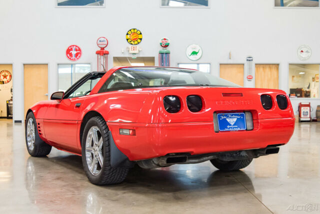 1994 Red Chevrolet Corvette Coupe