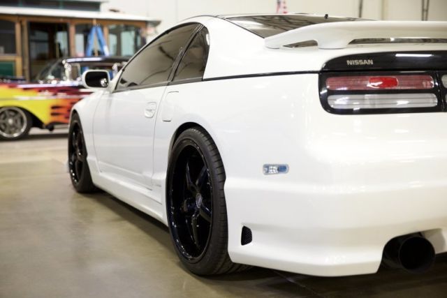 1994 White Nissan 300ZX