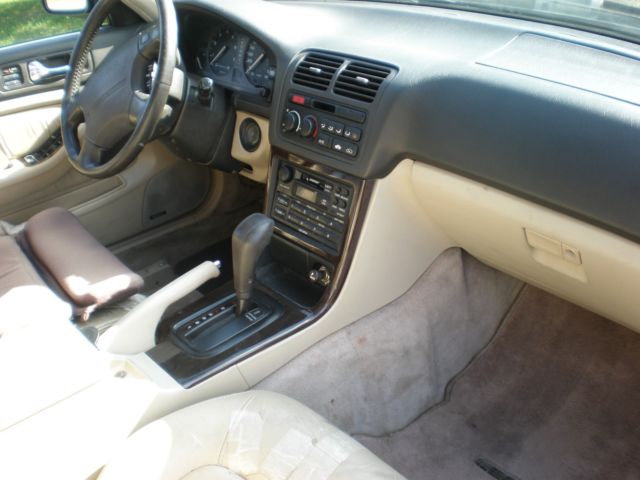 1994 Green Acura Legend