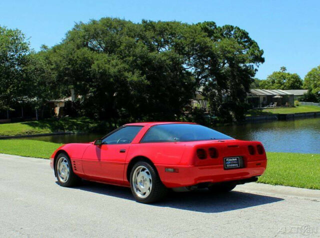 1994 Red Chevrolet Corvette Coupe