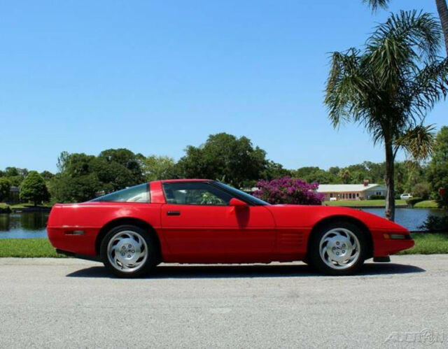 1994 Red Chevrolet Corvette Coupe