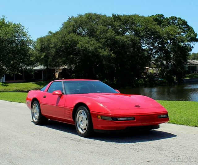 1994 Red Chevrolet Corvette Coupe