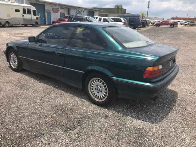 1994 Green BMW 3-Series --