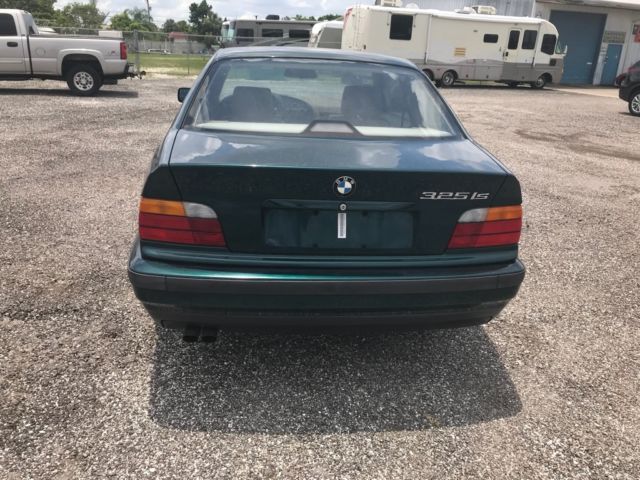 1994 Green BMW 3-Series --