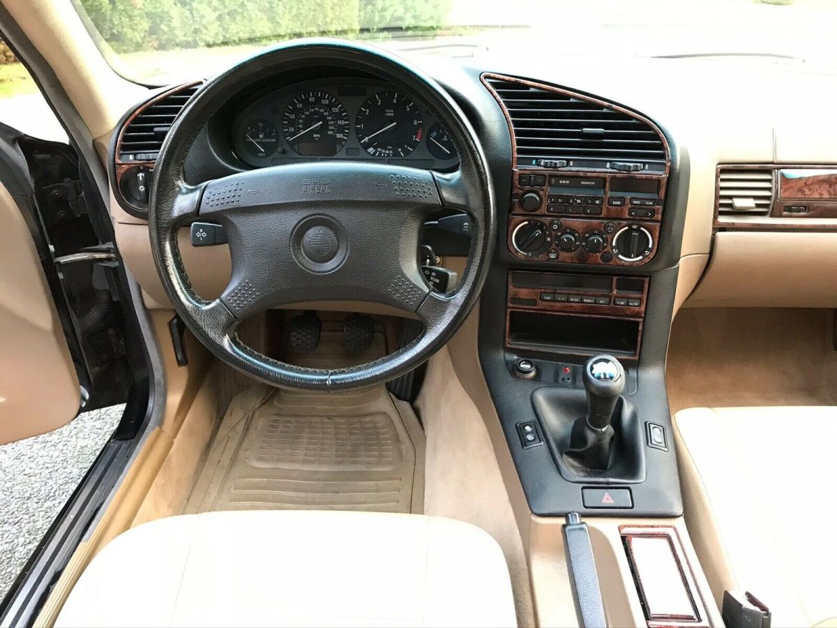 1994 Black BMW 3-Series Coupe