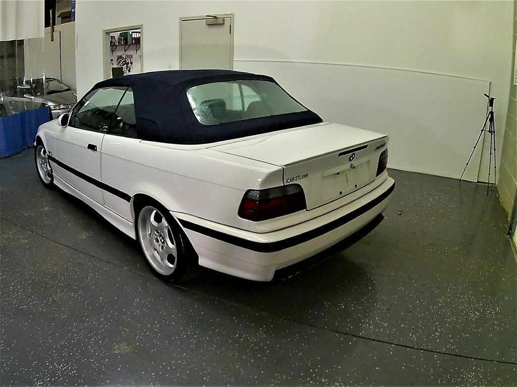 1994 WHT BMW 3-Series --