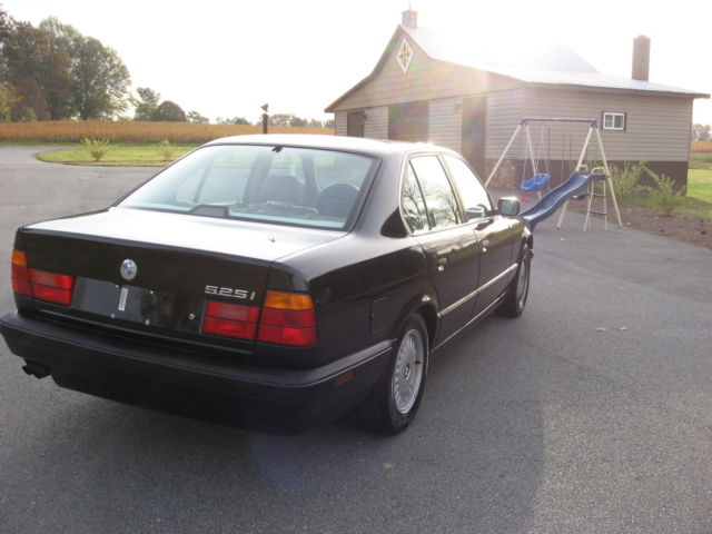 1994 Black BMW 5-Series Sedan