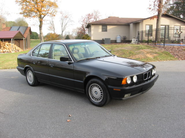 1994 Black BMW 5-Series Sedan