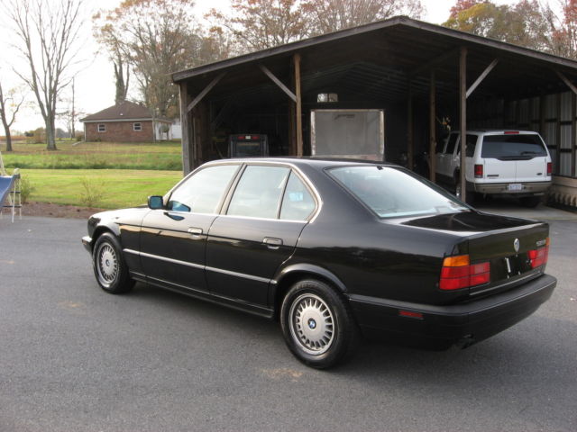 1994 Black BMW 5-Series Sedan