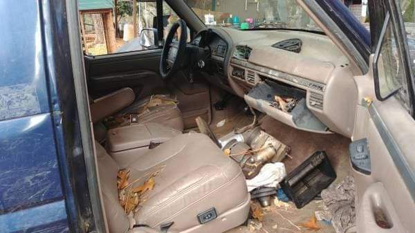 1994 blue Ford Bronco