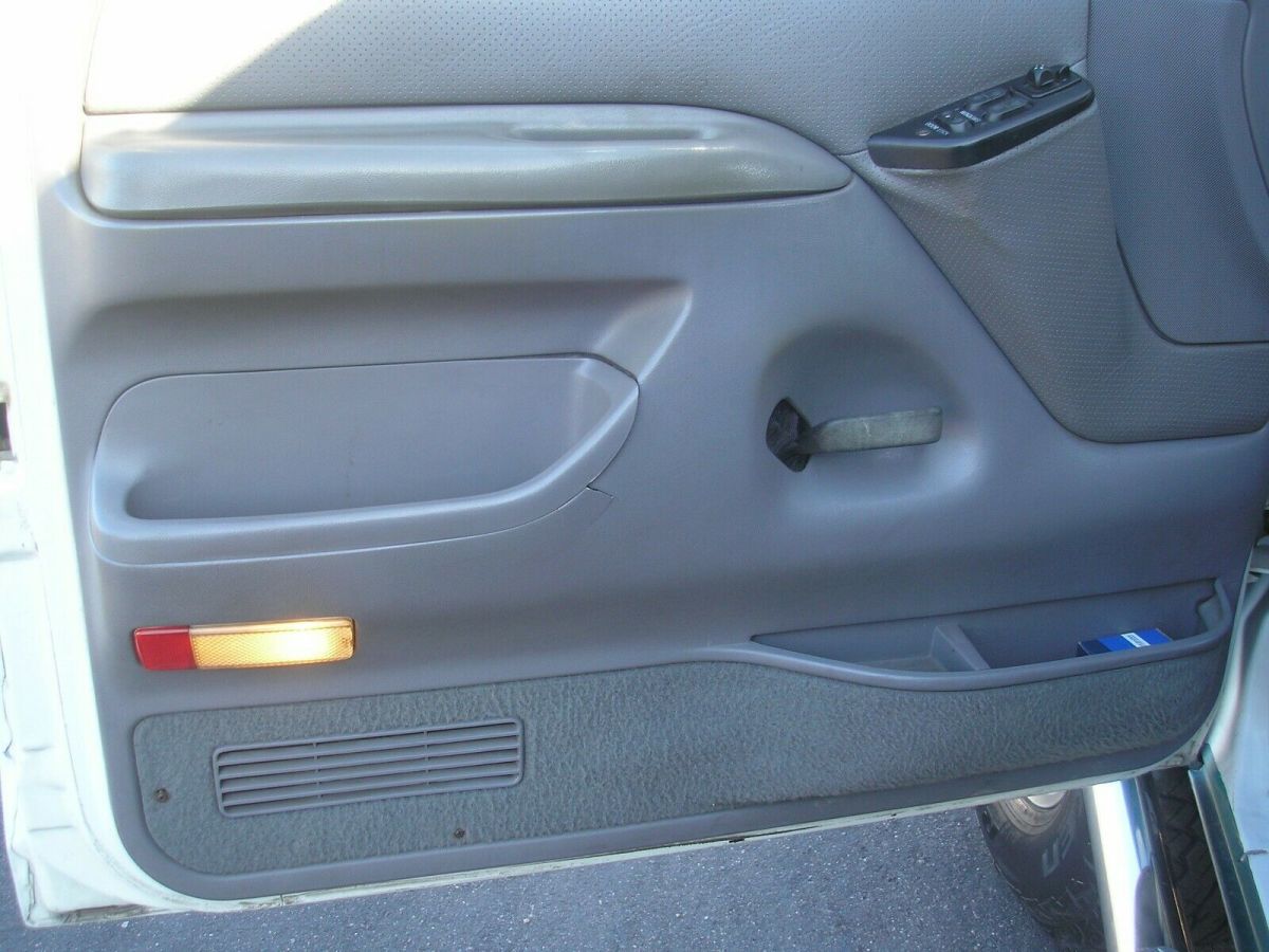 1994 White Ford Bronco