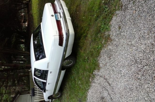 1994 White Buick Roadmaster 4 door