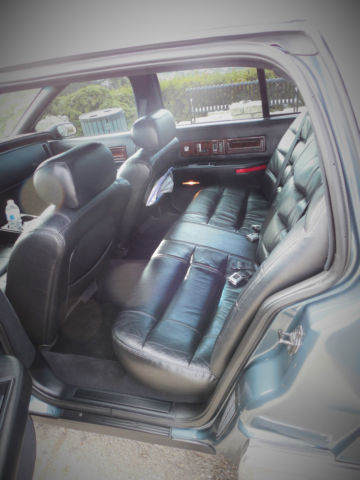 1994 Green/Gray Cadillac Fleetwood Sedan