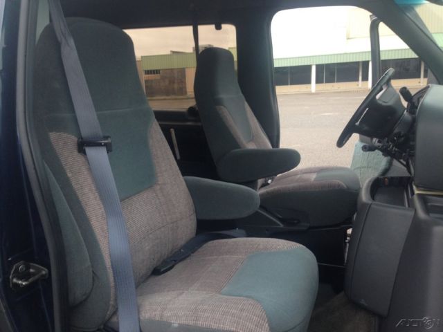 1994 Blue Ford E-Series Van Wagon