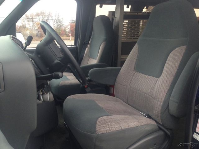 1994 Blue Ford E-Series Van Wagon