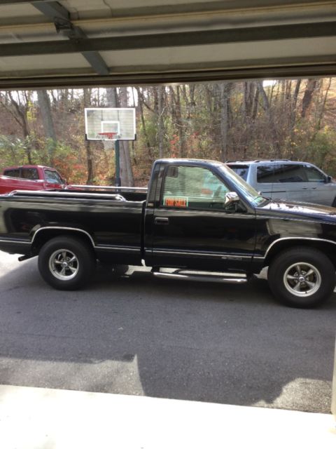 1994 Black Chevrolet C/K Pickup 1500 Standard Cab Pickup