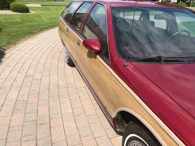 1994 Burgundy Chevrolet Caprice Wagon