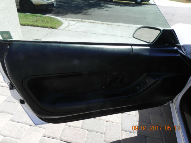 1994 White Chevrolet Corvette Convertible