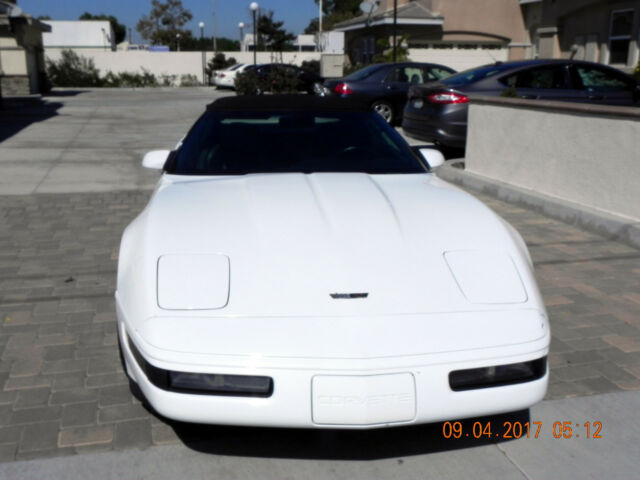 1994 White Chevrolet Corvette Convertible
