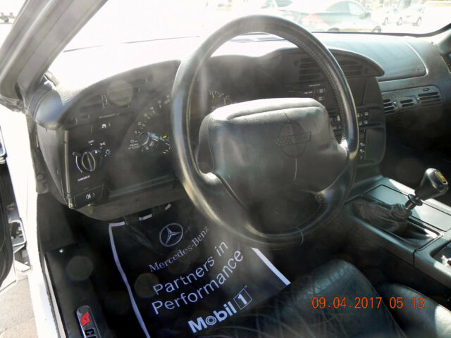 1994 White Chevrolet Corvette Convertible