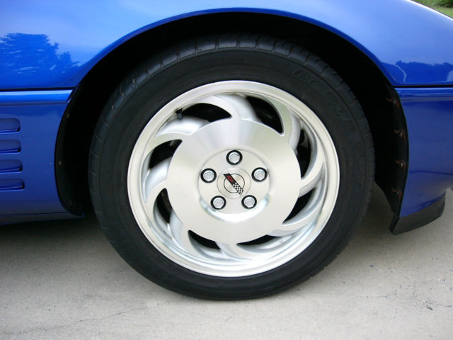 1994 Blue Chevrolet Corvette Hatchback