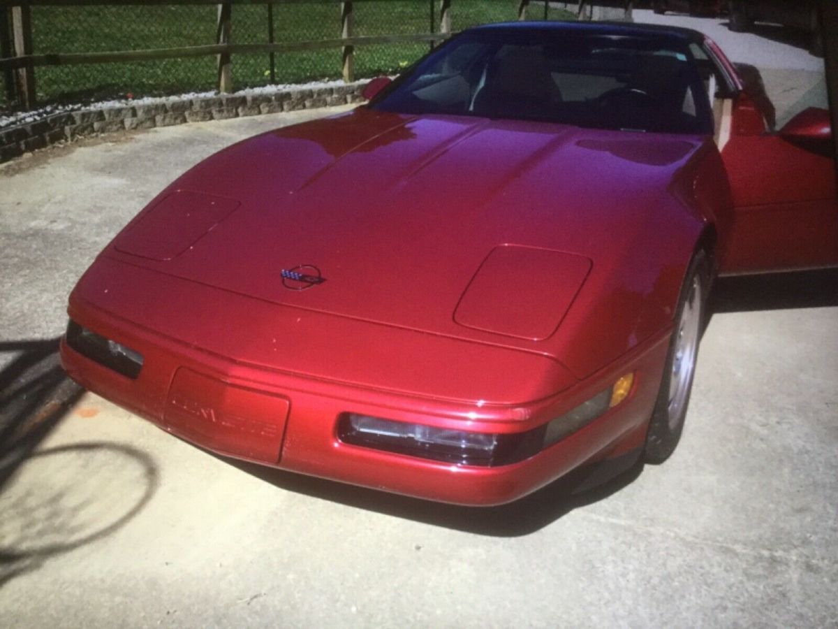 1994 Red Chevrolet Corvette Hatchback