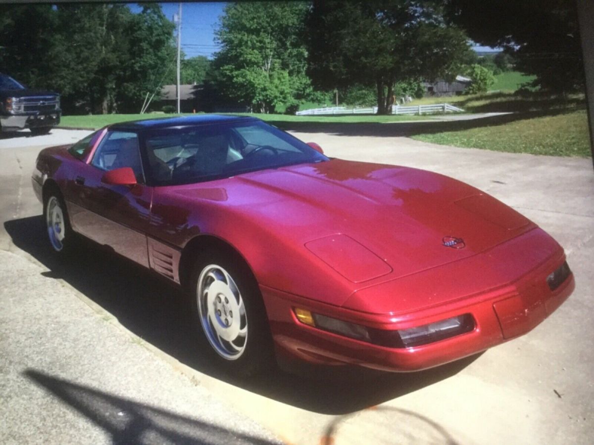 1994 Red Chevrolet Corvette Hatchback