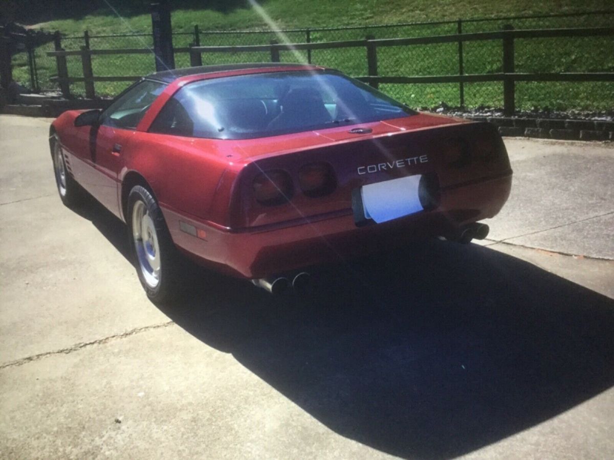 1994 Red Chevrolet Corvette Hatchback