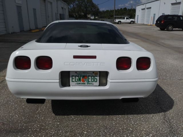 1994 White Chevrolet Corvette