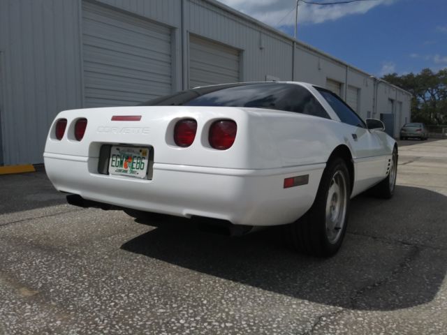 1994 White Chevrolet Corvette